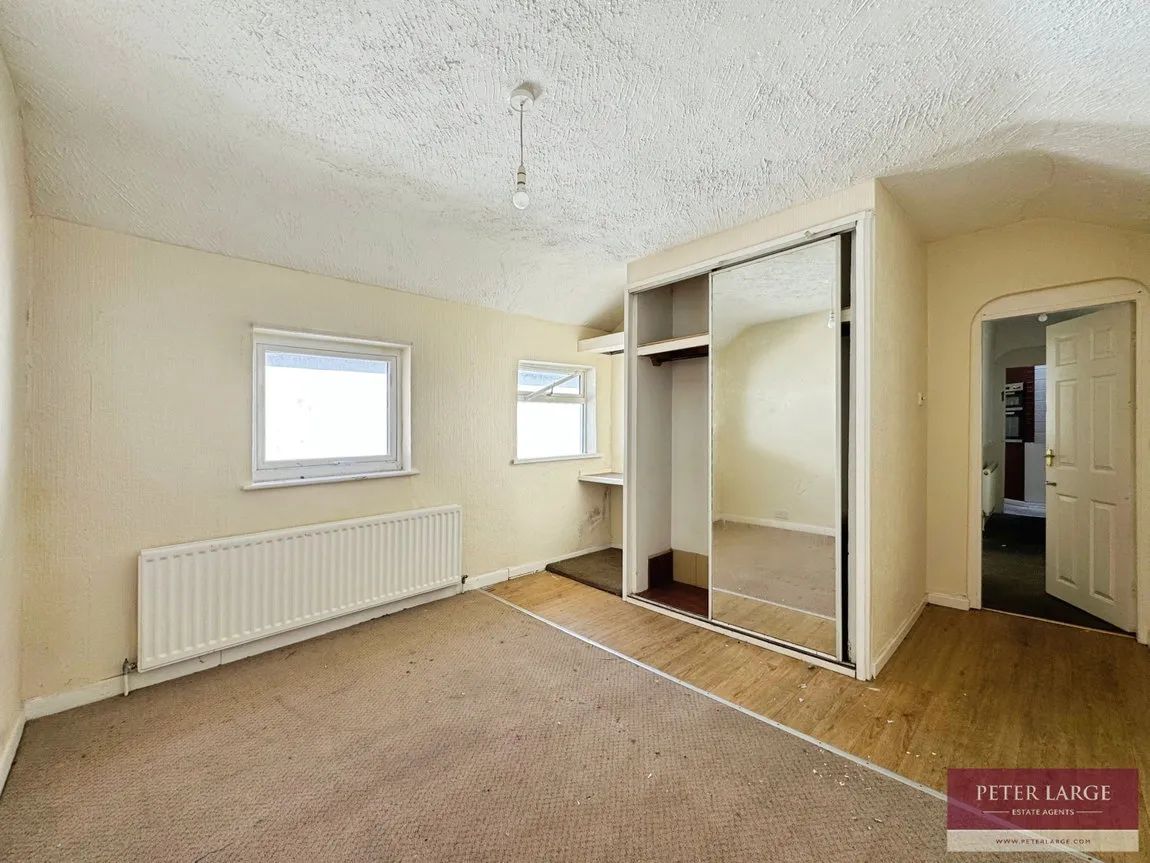 Kinmel Street, Rhyl, LL18 1AE, photo 12