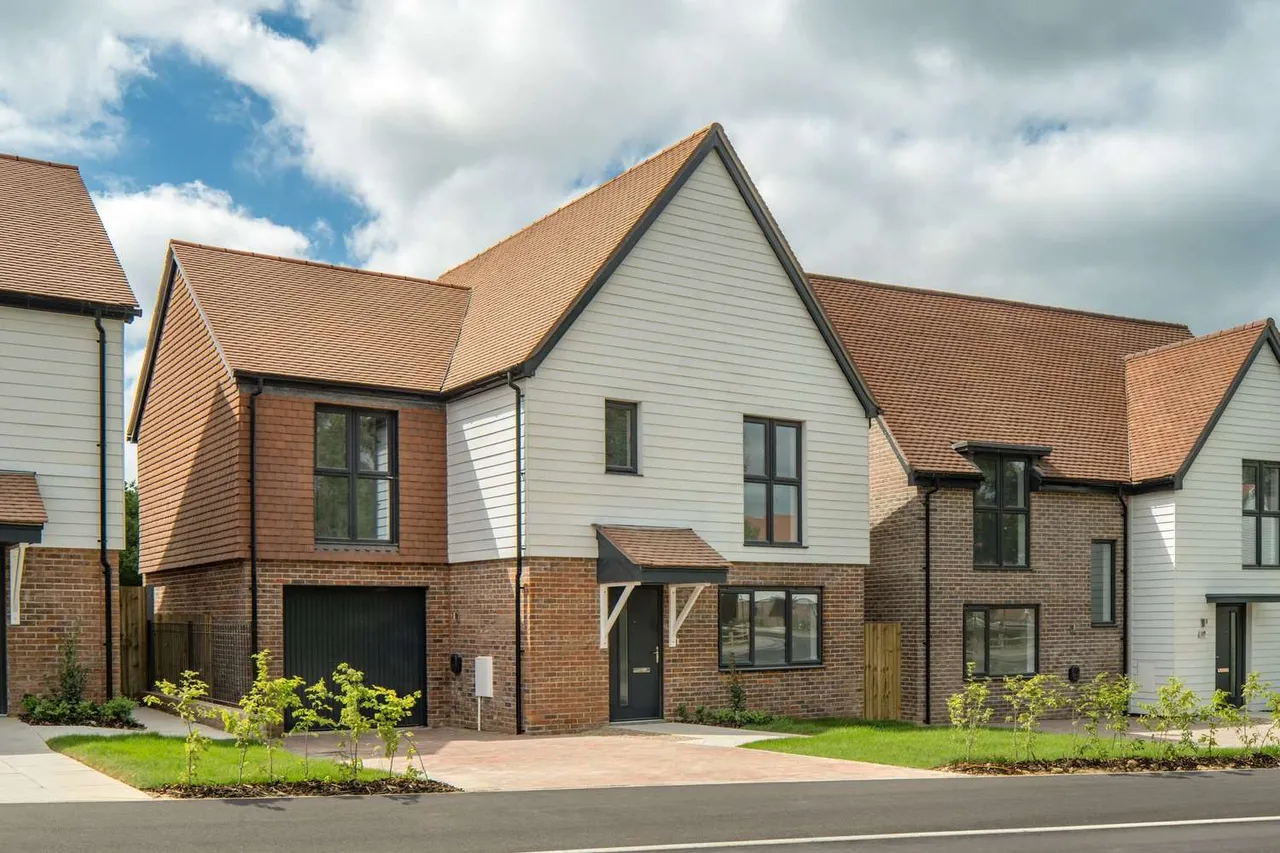 The Russetts, Highgate Hill, TN18, photo 10