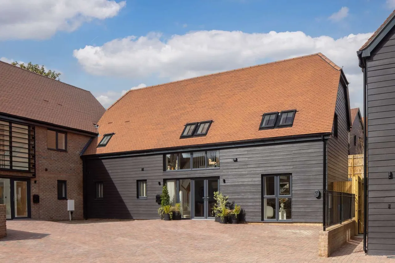 2 bed new development for sale, The Russetts, Highgate Hill, TN18