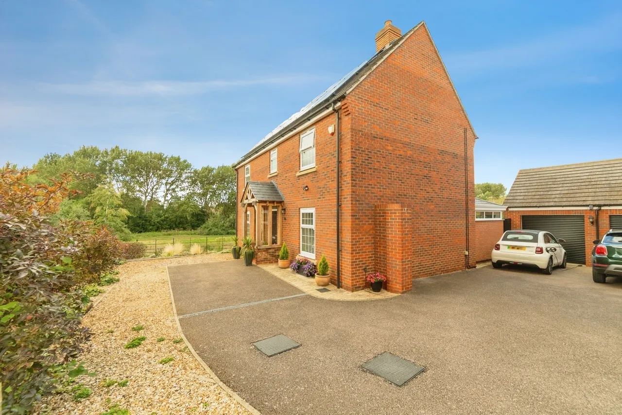 Poppyfields, Gamlingay, SG19, photo 3