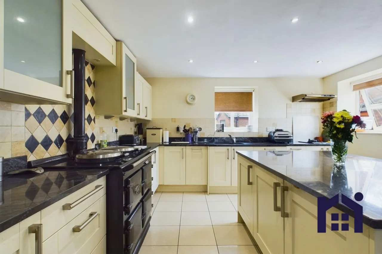 172a Longmeanygate, Midge Hall, Leyland, PR26 6TD, photo 12