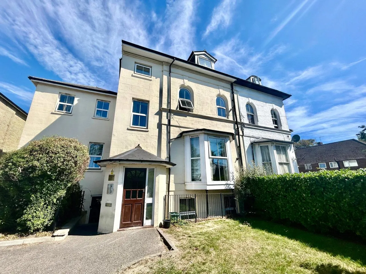 2 bed flat for sale — Alexandra Road, Farnborough, Hampshire, GU14 6TX