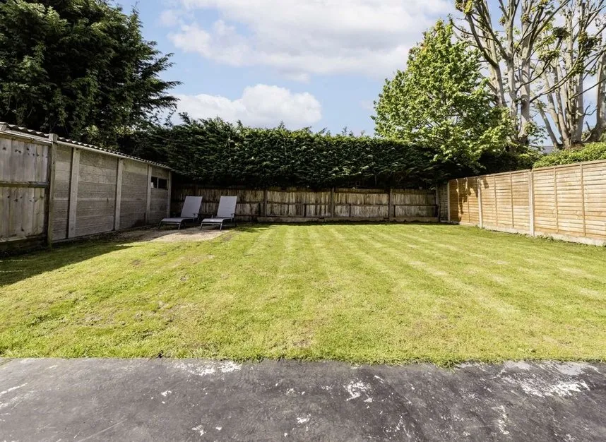 River Ash Estate, Shepperton, TW17, photo 7