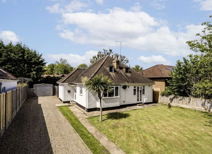 2 bed house for sale — River Ash Estate, Shepperton, TW17