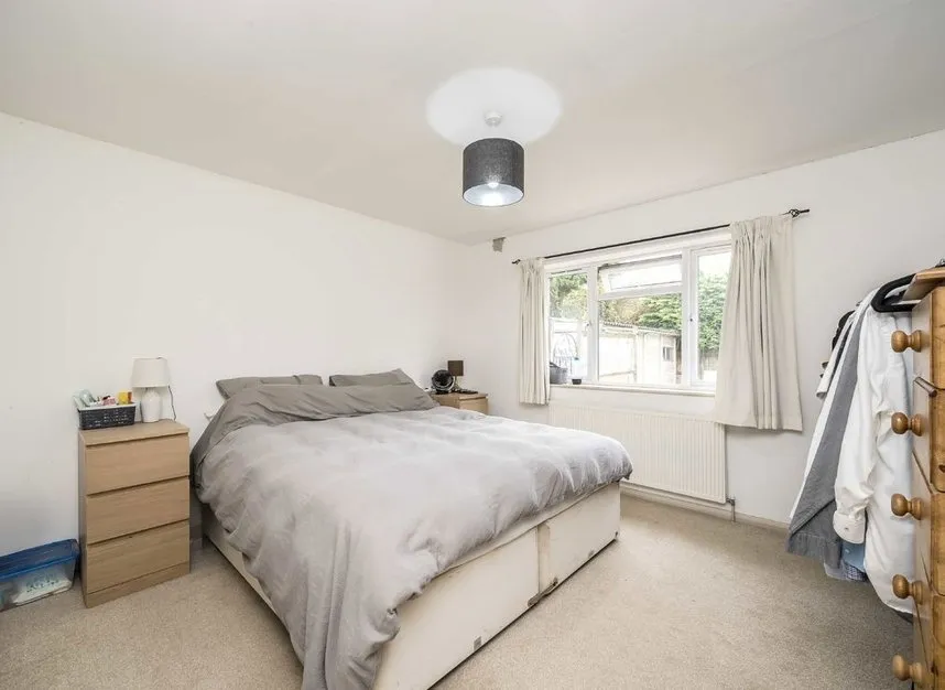 River Ash Estate, Shepperton, TW17, photo 5