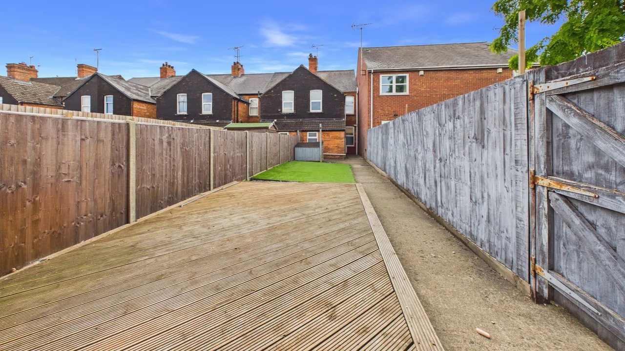 Harrington Street, Bourne, PE10, photo 25