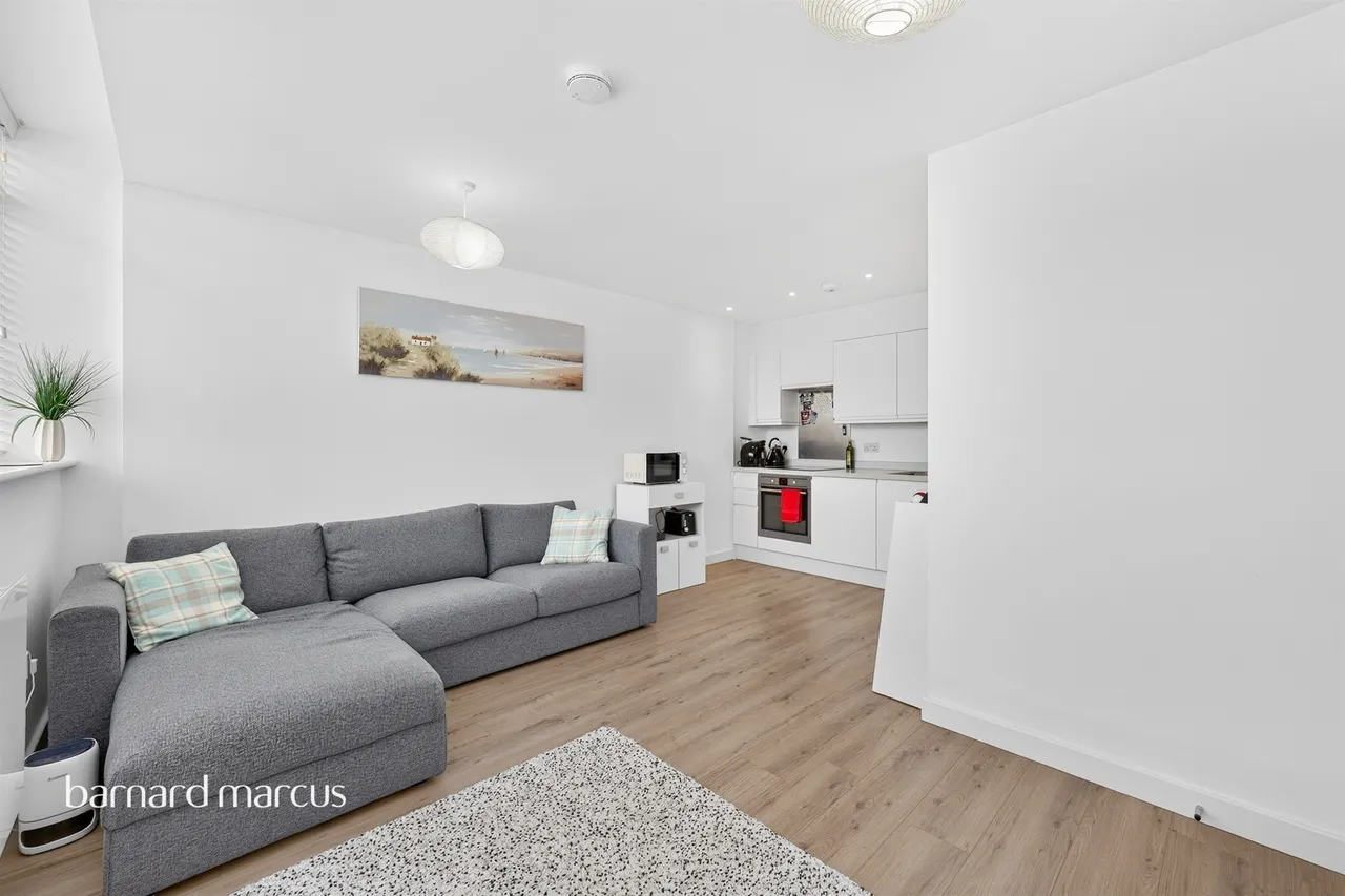 East Street, Epsom, photo 5