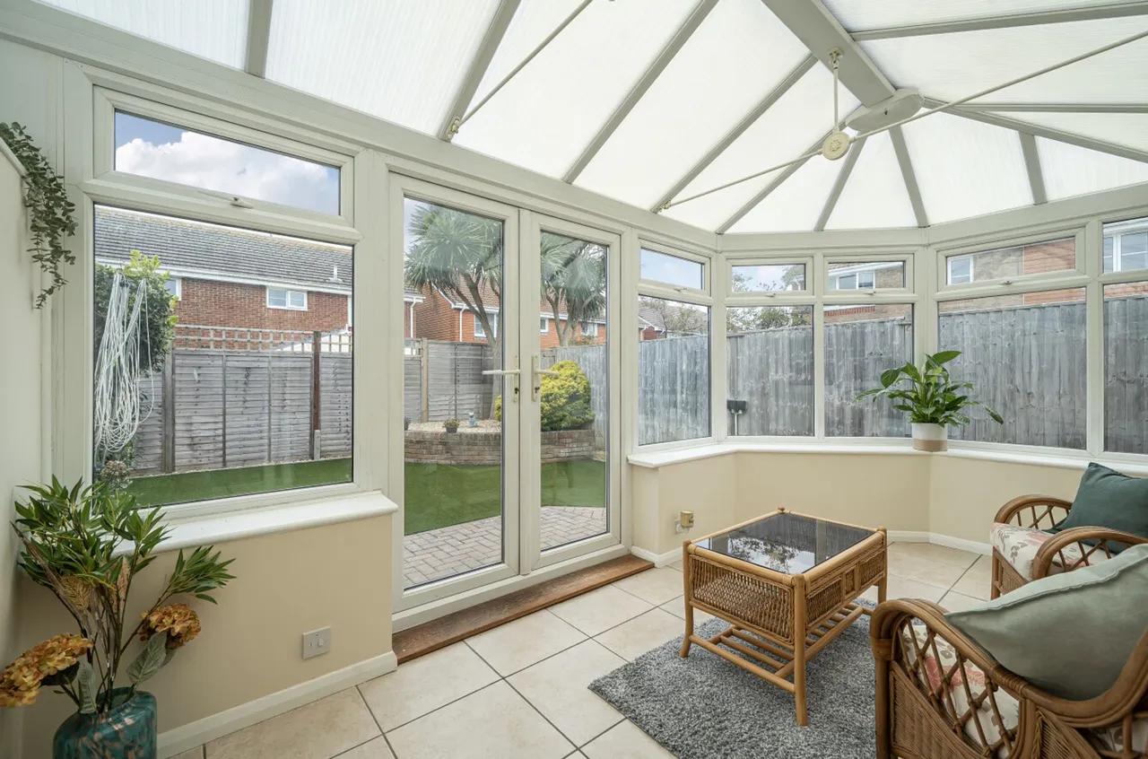 Acorn Close, Selsey, PO20, photo 5