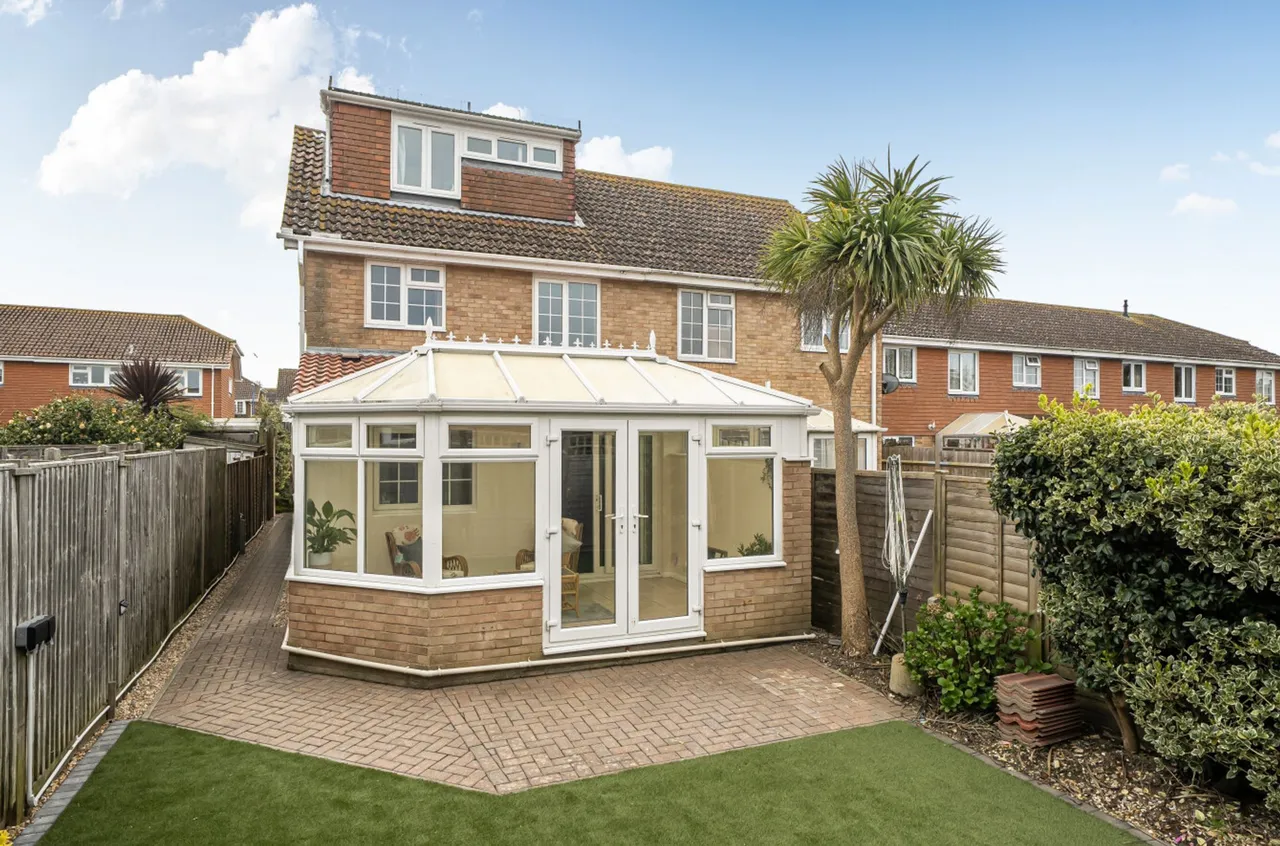 Acorn Close, Selsey, PO20, photo 22