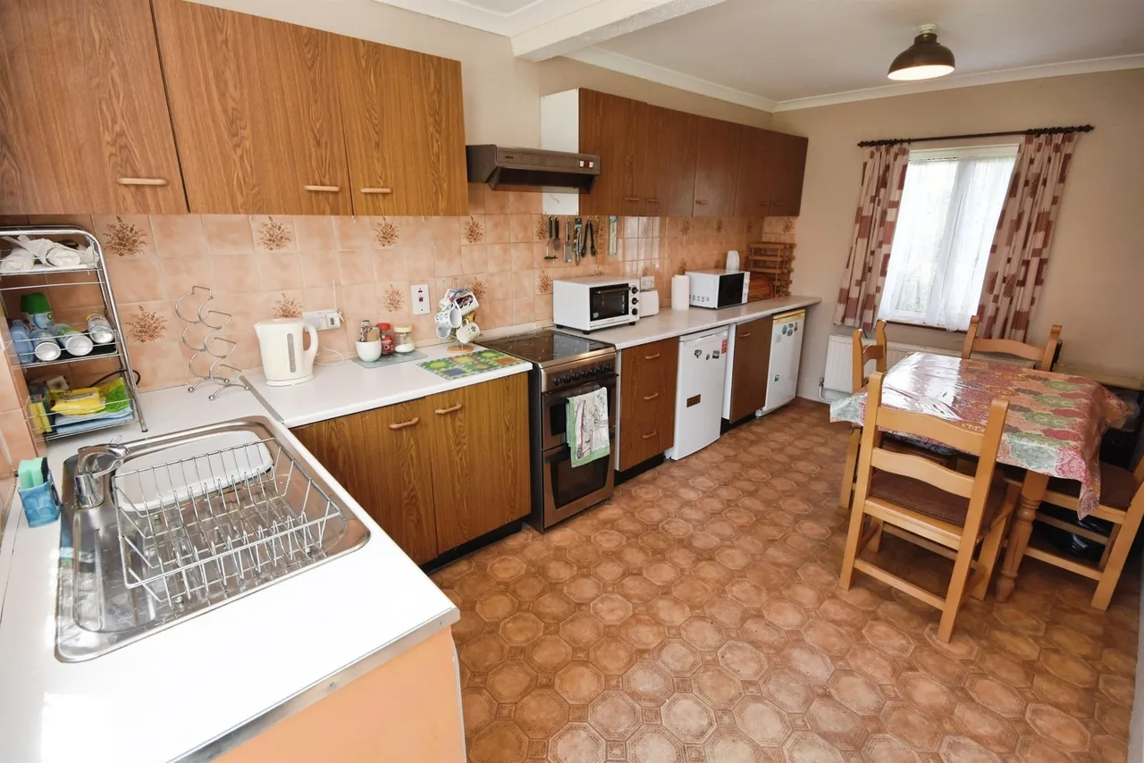 Main Road, Great Leighs, Chelmsford, photo 5