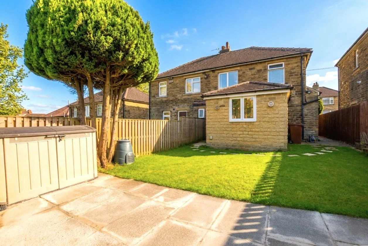 Moorland Drive, Guiseley, LS20, photo 12