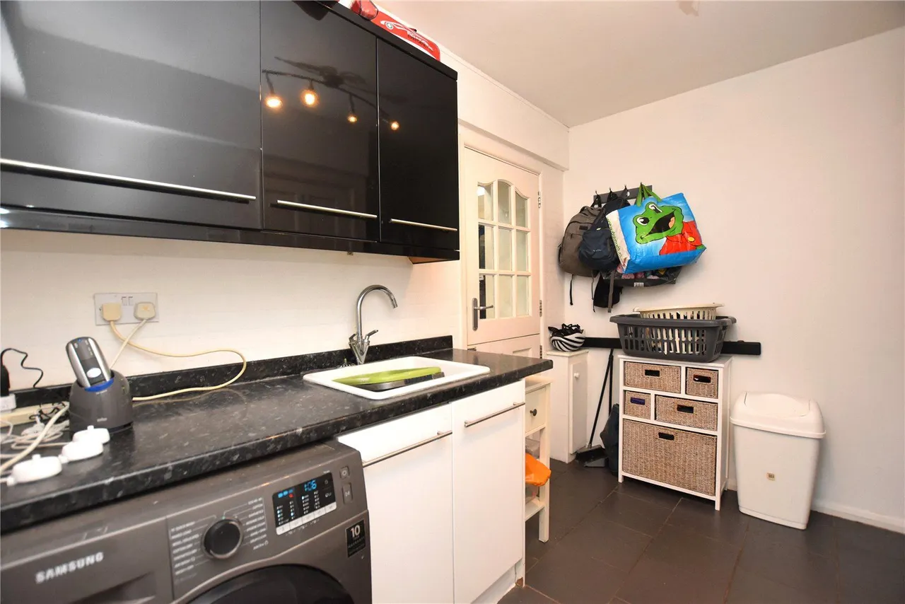 Moorland Drive, Guiseley, LS20, photo 21