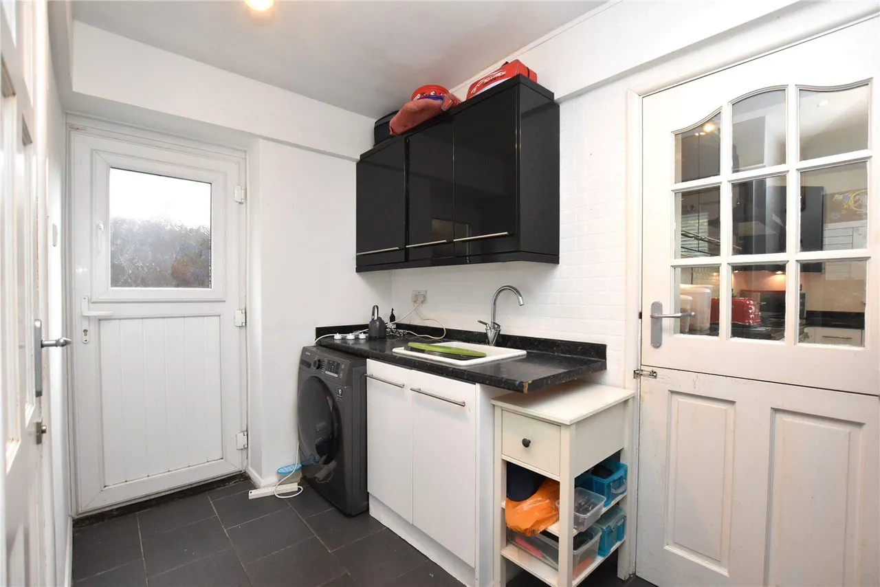 Moorland Drive, Guiseley, LS20, photo 19