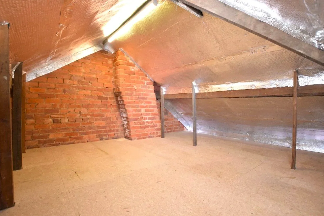 Moorland Drive, Guiseley, LS20, photo 10