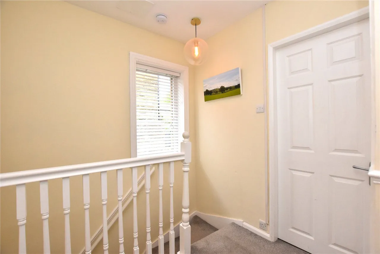 Moorland Drive, Guiseley, LS20, photo 16