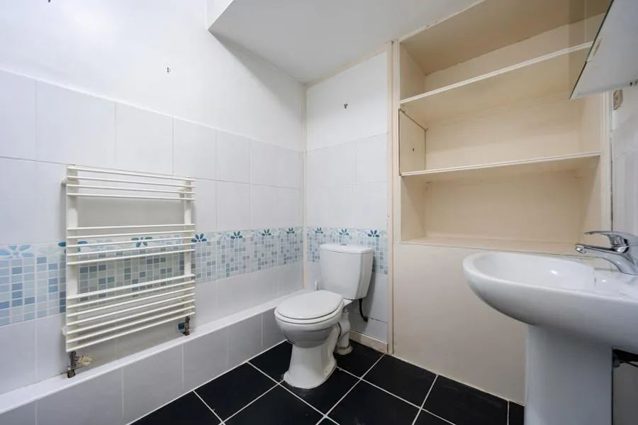 Guildford Road, Woking, GU22, photo 17