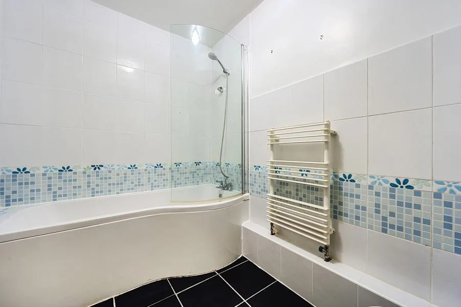 Guildford Road, Woking, GU22, photo 18