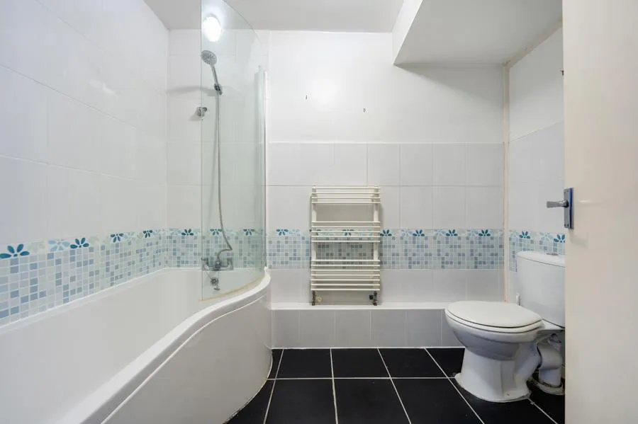 Guildford Road, Woking, GU22, photo 15