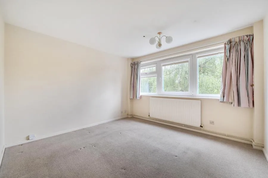 Guildford Road, Woking, GU22, photo 8