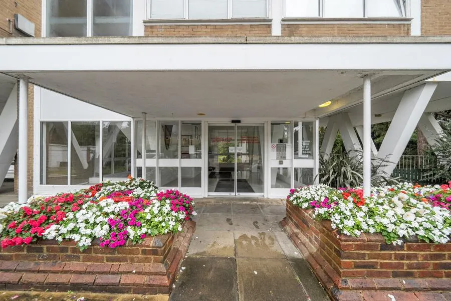 Guildford Road, Woking, GU22, photo 14