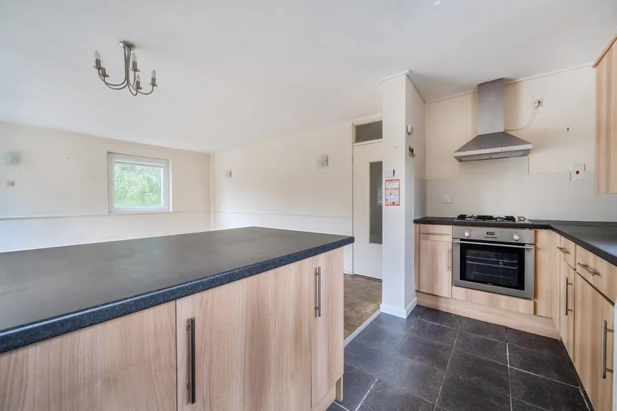 Guildford Road, Woking, GU22, photo 7