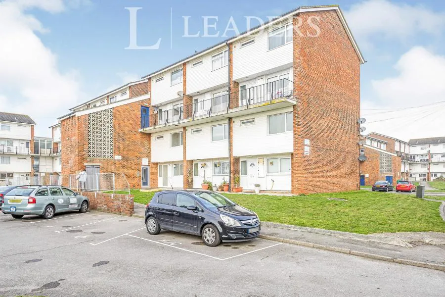 Lumsden Road, Southsea, PO4, photo 5