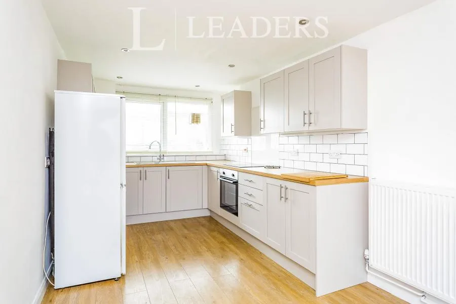 Lumsden Road, Southsea, PO4, photo 9