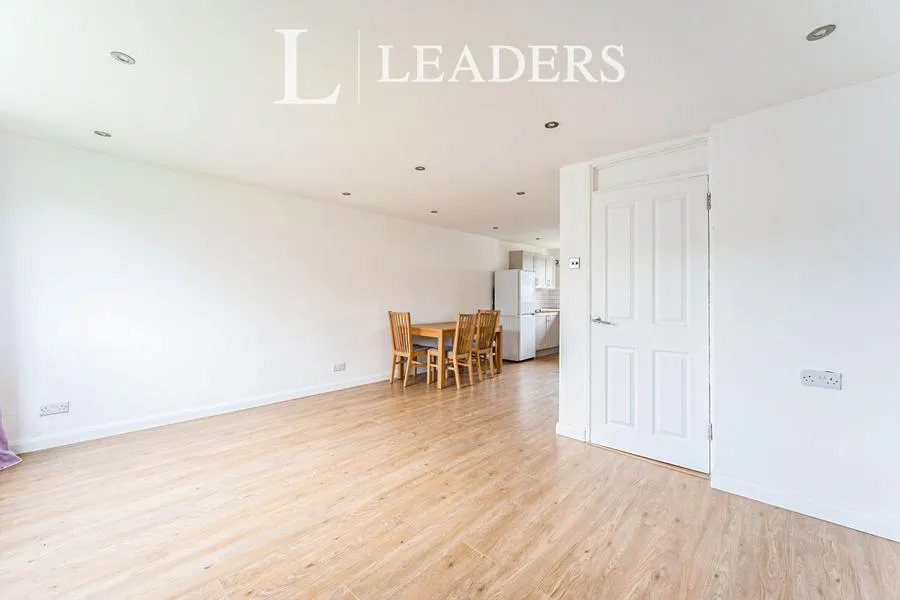 Lumsden Road, Southsea, PO4, photo 16