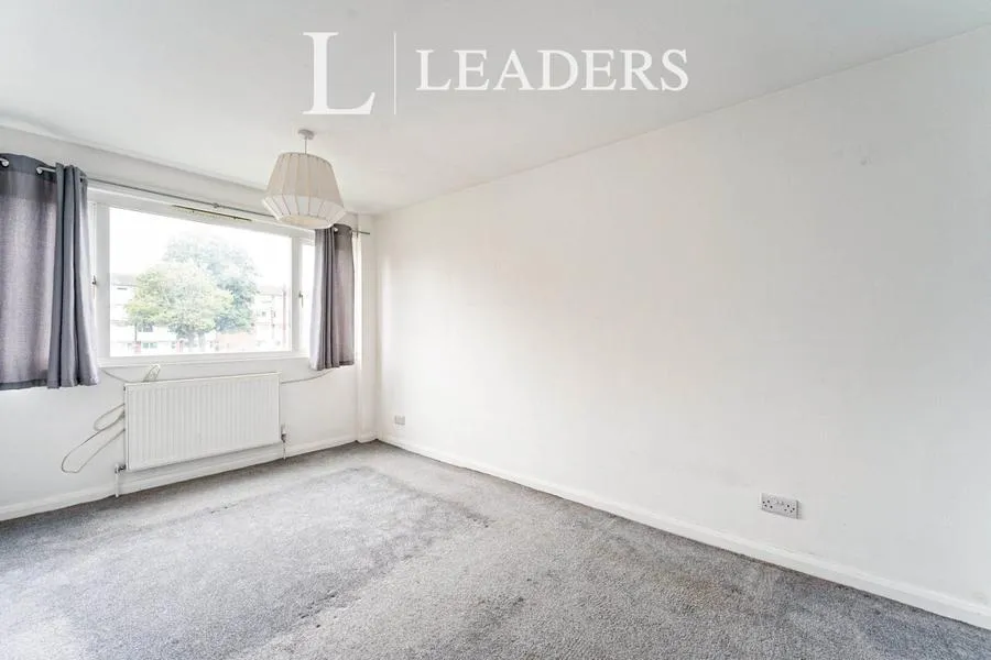 Lumsden Road, Southsea, PO4, photo 17