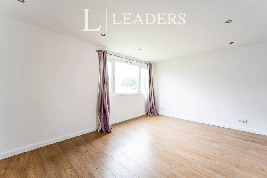 Lumsden Road, Southsea, PO4, photo 15
