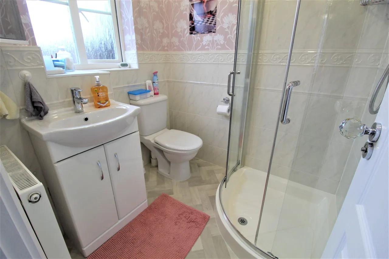Chester Close, Grays, Essex, RM16 6ET, photo 10