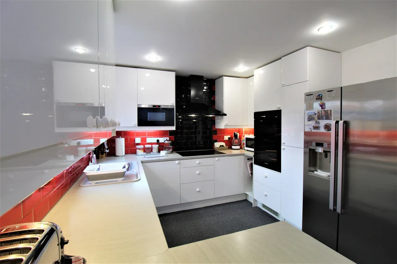 Chester Close, Grays, Essex, RM16 6ET, photo 7
