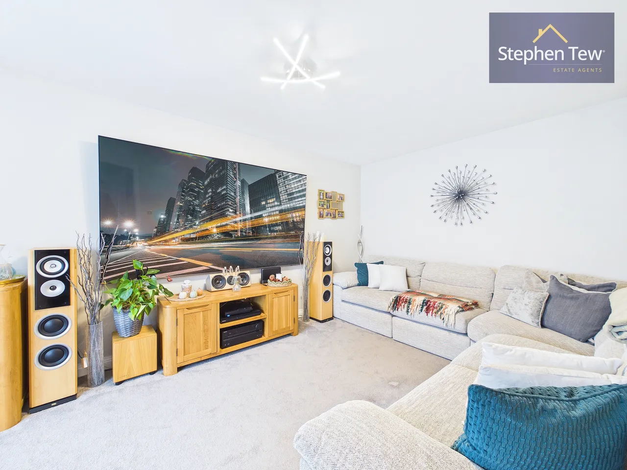 Stock Road, Blackpool, FY4, photo 2