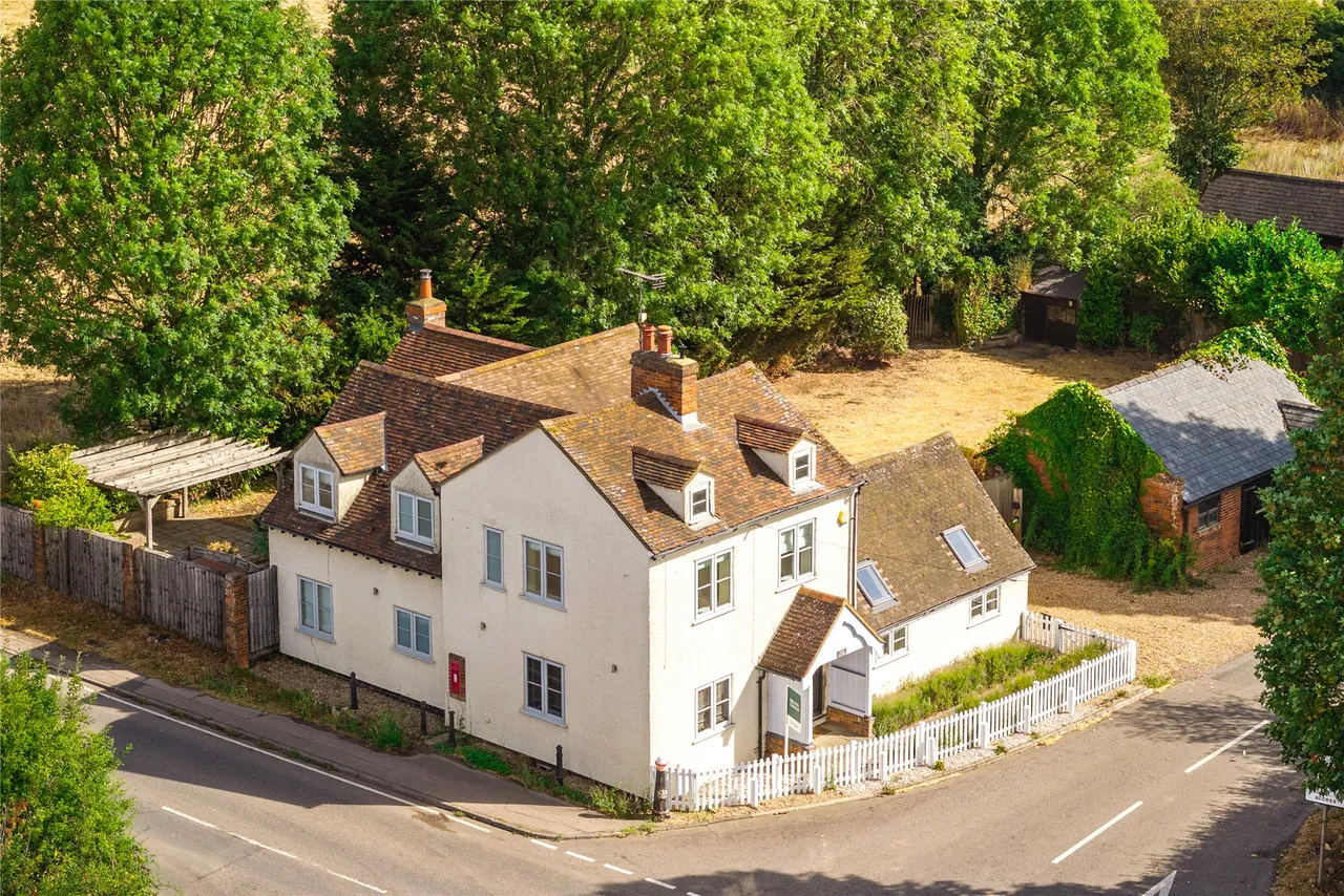 4 bed house for sale, Forge Cottage, St. Ippolyts, SG4