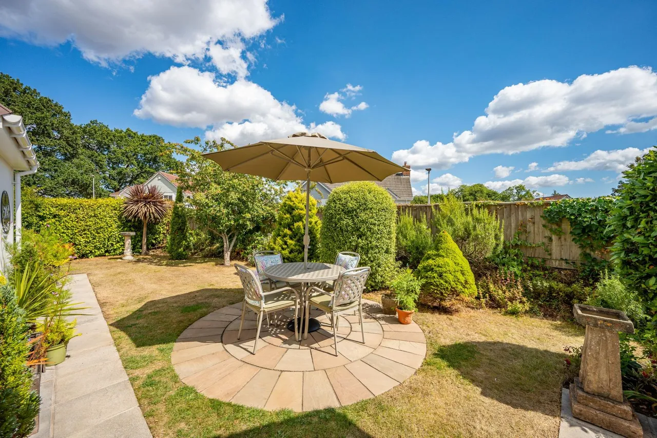Oak Tree Gardens, West Hill, EX11, photo 4