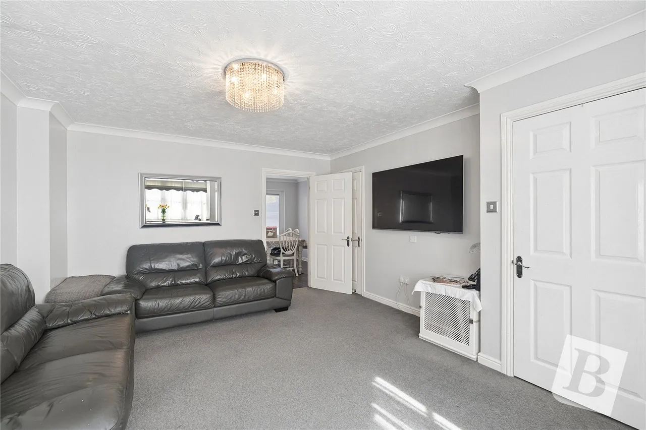 Bluebell Close, Romford, RM7, photo 6