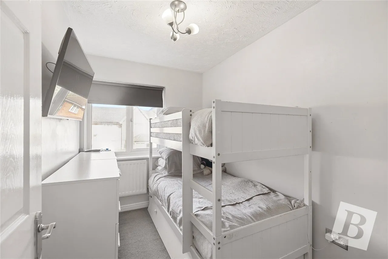 Bluebell Close, Romford, RM7, photo 13