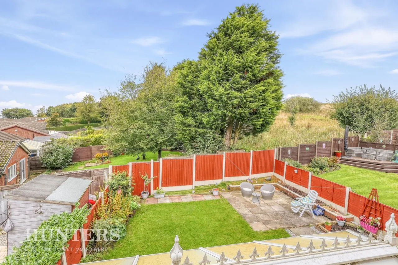 Coupland Close, Moorside, OL4, photo 23