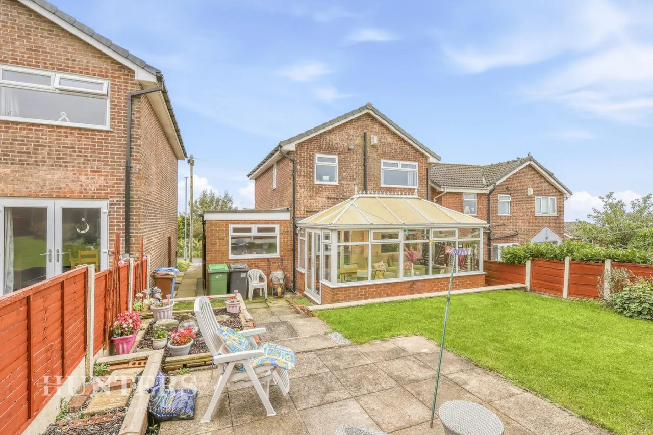 Coupland Close, Moorside, OL4, photo 26