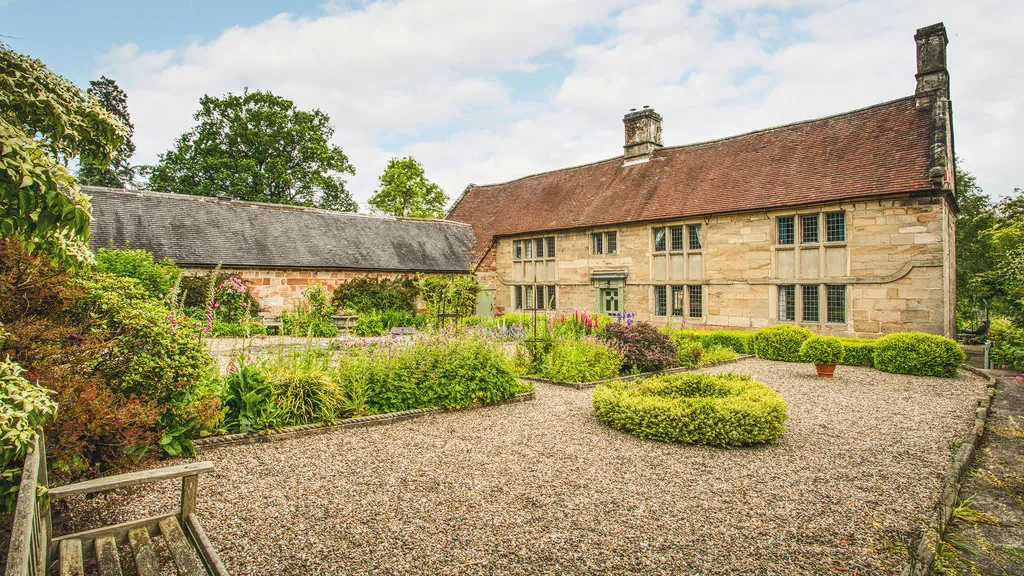 7 bed house for sale, Hall Lane, Middle Mayfield
