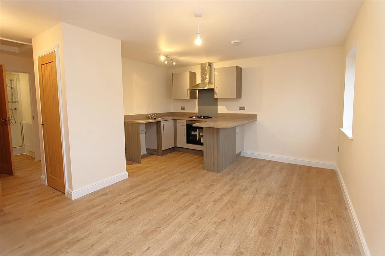 Caledonia, Brierley Hill, photo 2
