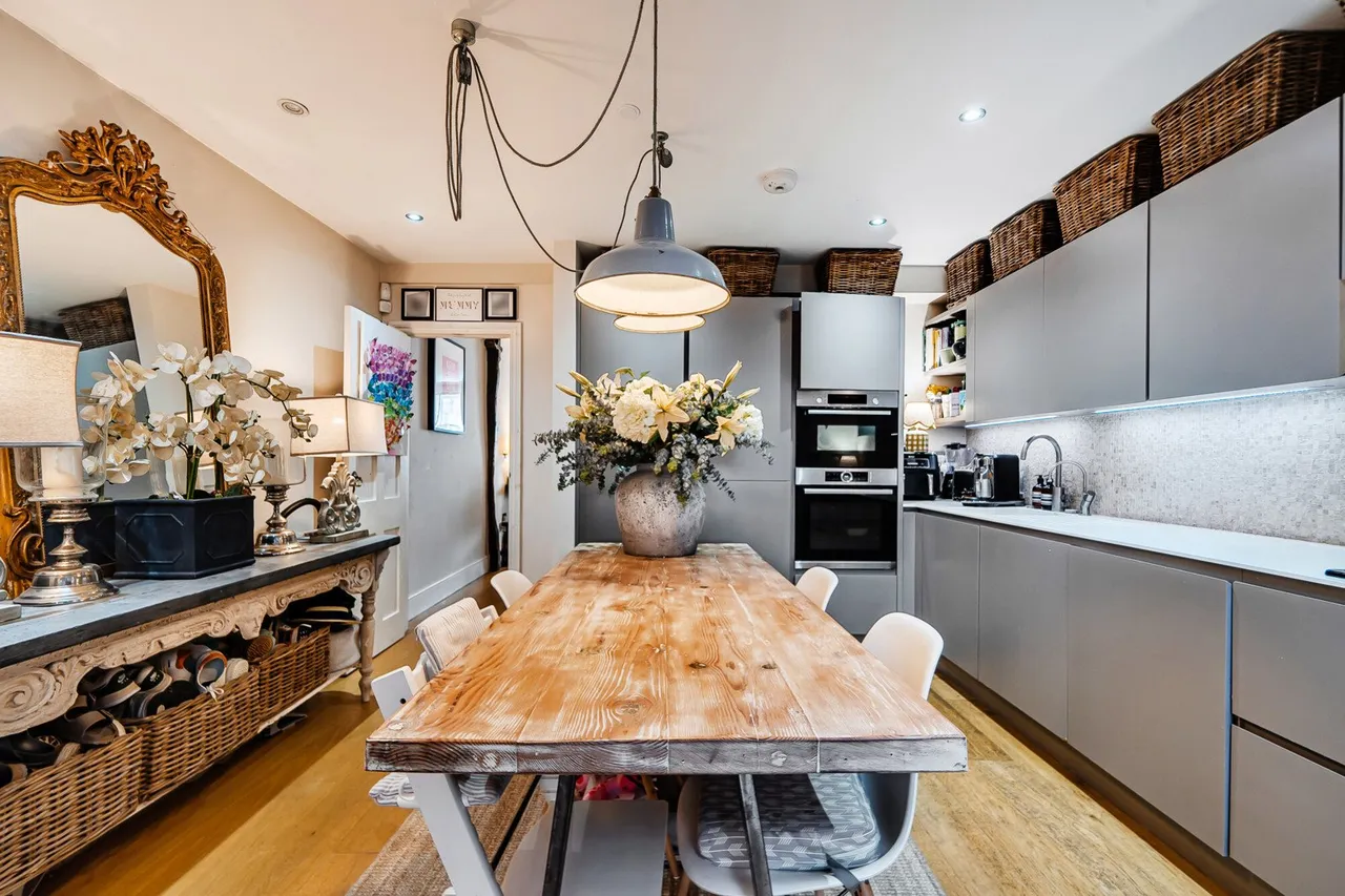 3 bed house for sale — Nevada Street, SE10