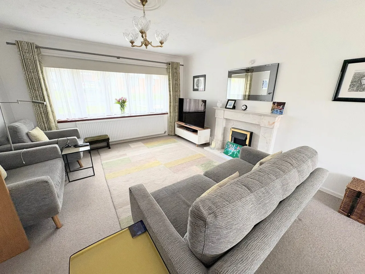 Woodlands Park, Betws, SA18, photo 3