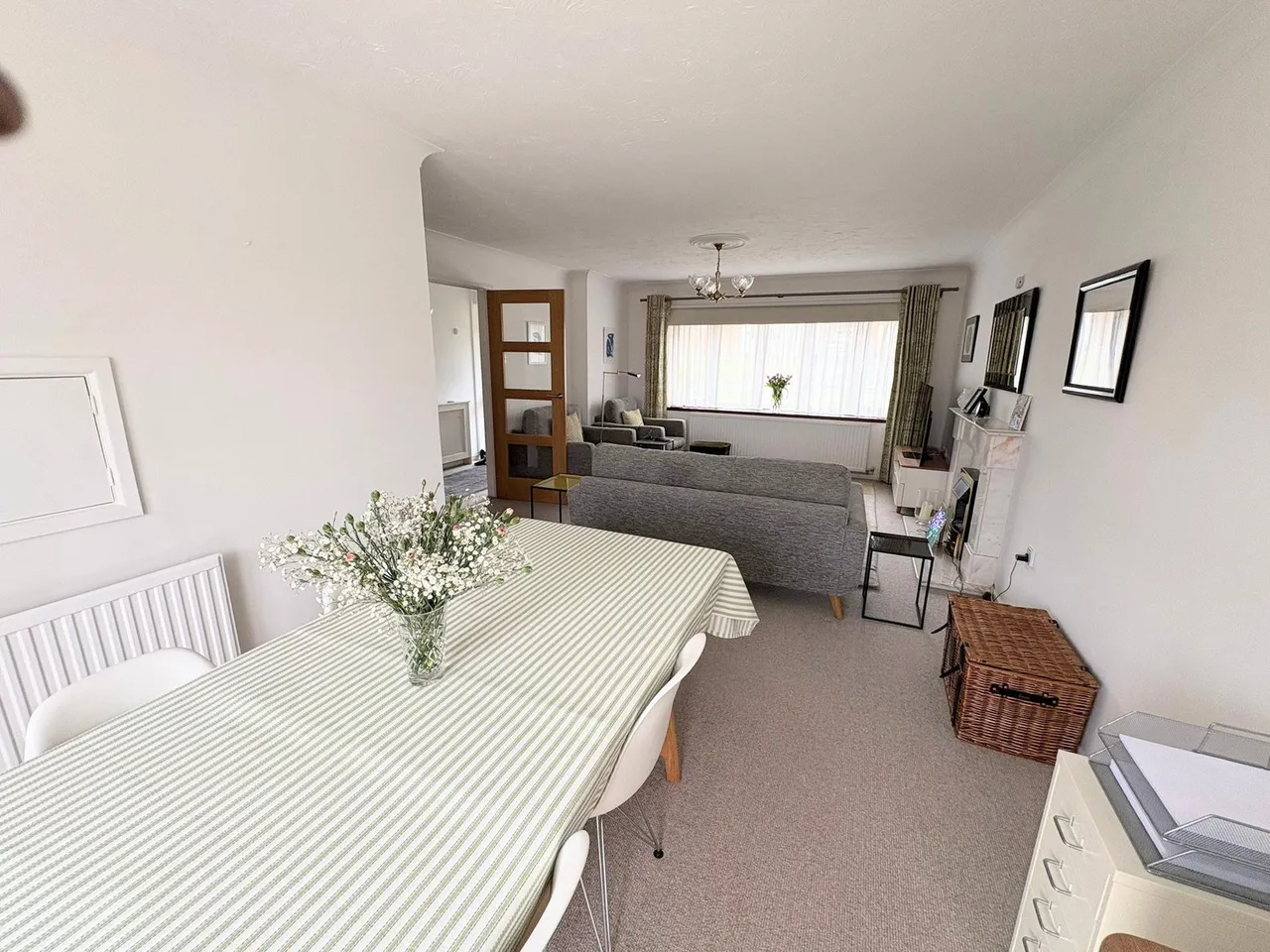 Woodlands Park, Betws, SA18, photo 4