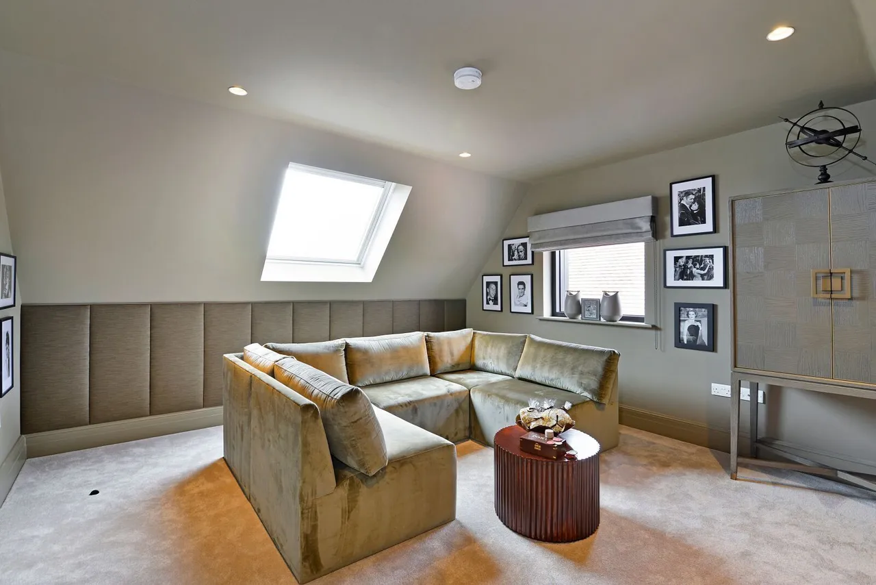 Medland Close, Alfold, GU6, photo 5