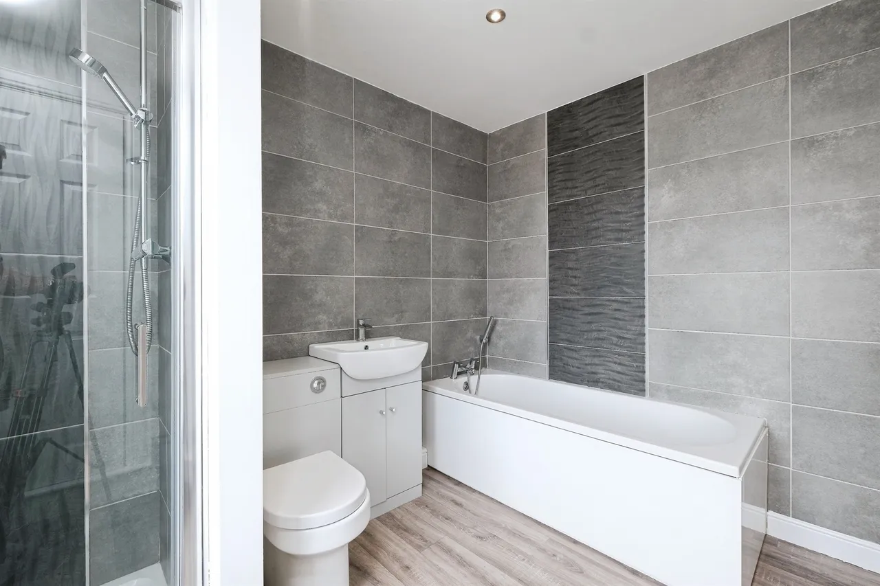Lanelay Terrace, Pontypridd, CF37, photo 8