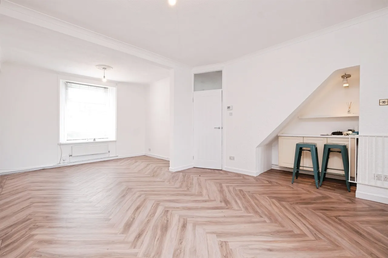 Lanelay Terrace, Pontypridd, CF37, photo 6