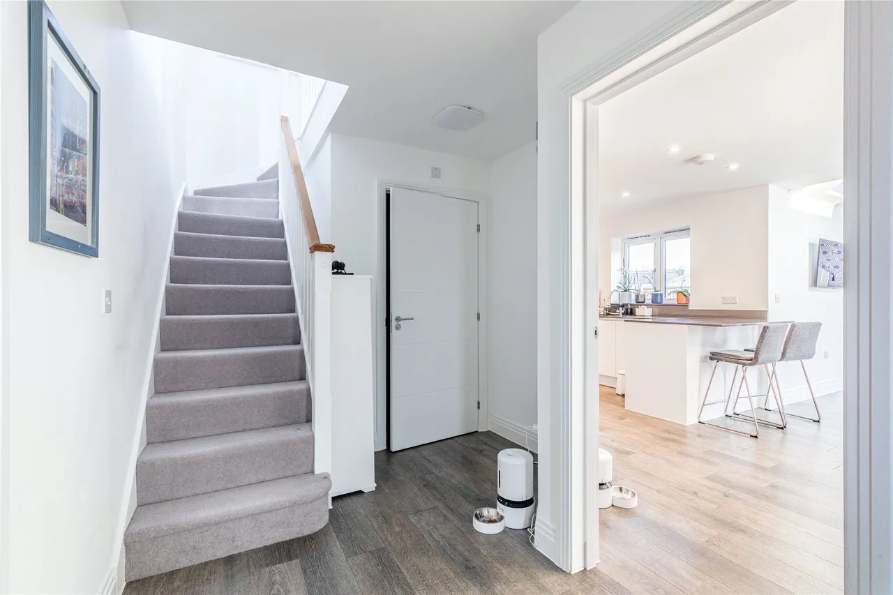 Botleys Road, Ottershaw, KT16, photo 12