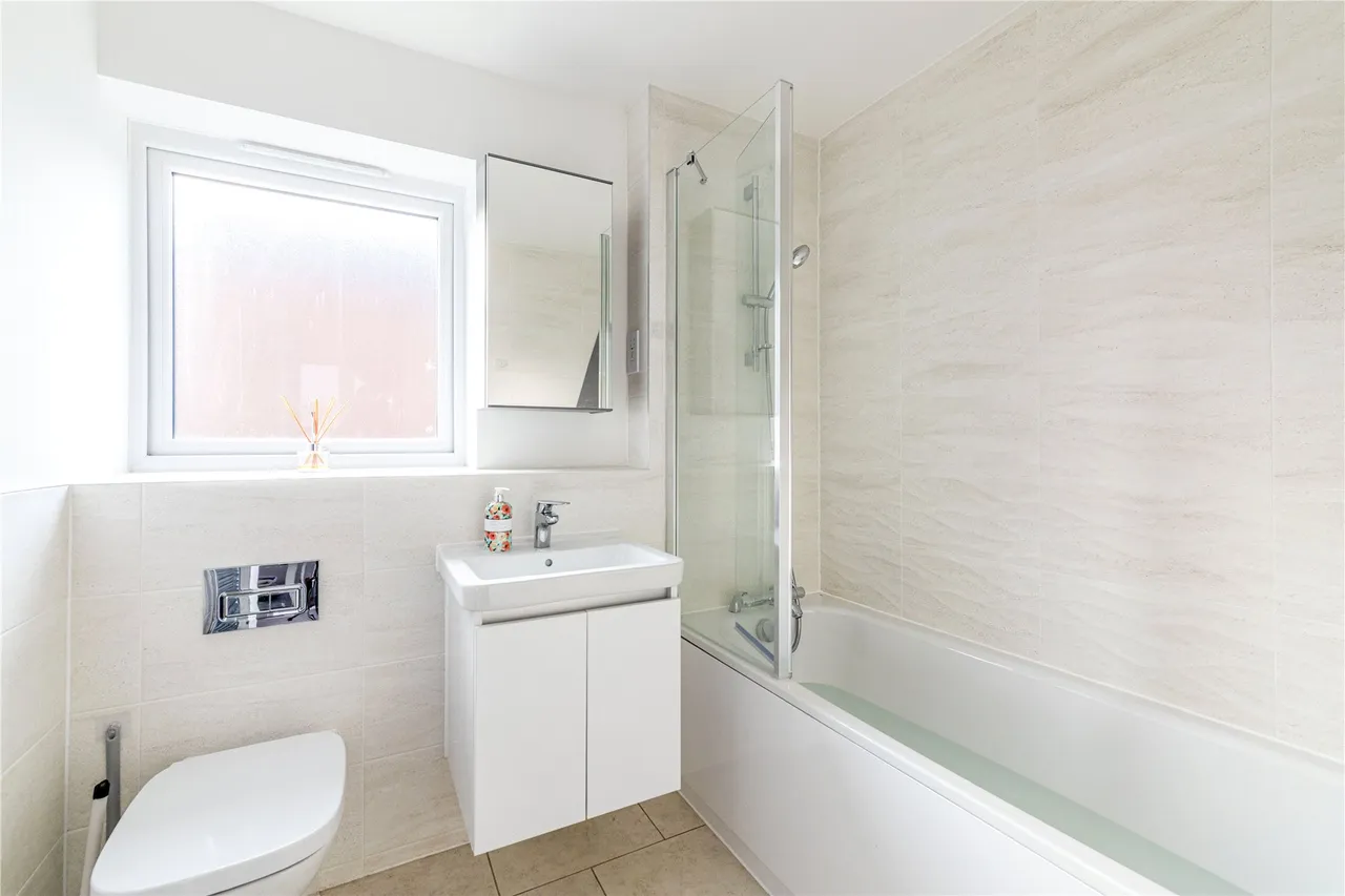 Botleys Road, Ottershaw, KT16, photo 20