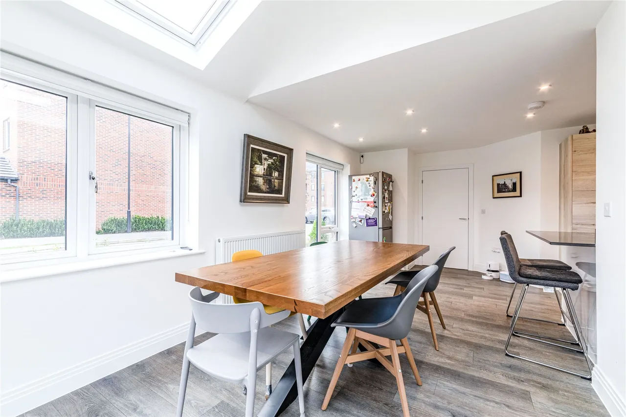Botleys Road, Ottershaw, KT16, photo 8